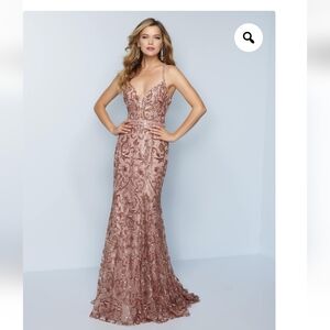 Size 6 blush/pink/rose gold sequin  gown w/ sequin design trumpet & train
